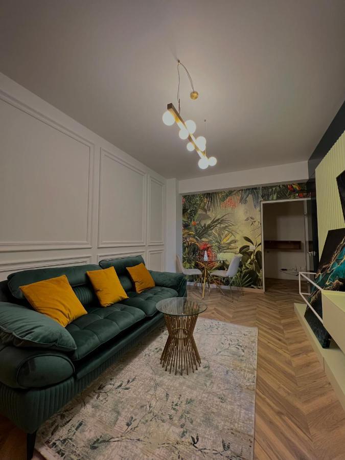 Nivas Apartments-Palace Of Culture Ясси Екстер'єр фото